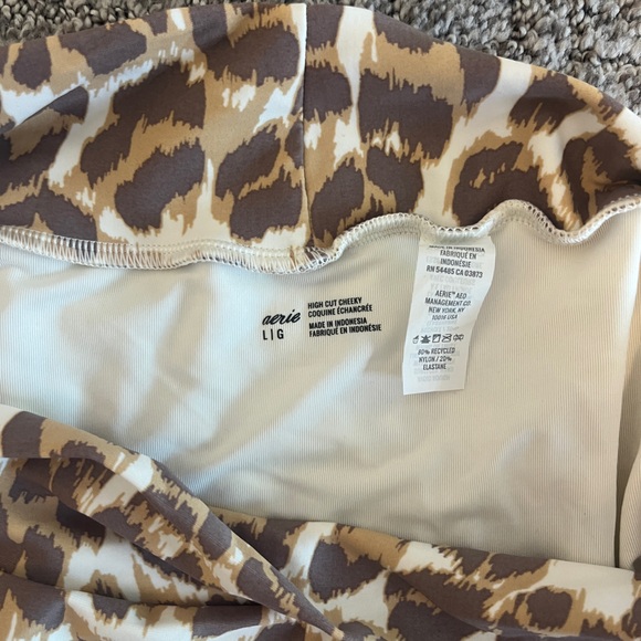 Aerie leopard print bikini bottoms - Picture 3 of 3